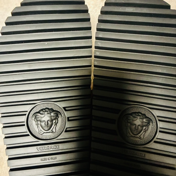 MENS VERSACE MULES SIZE 7- Brand New!!! - Picture 5 of 6